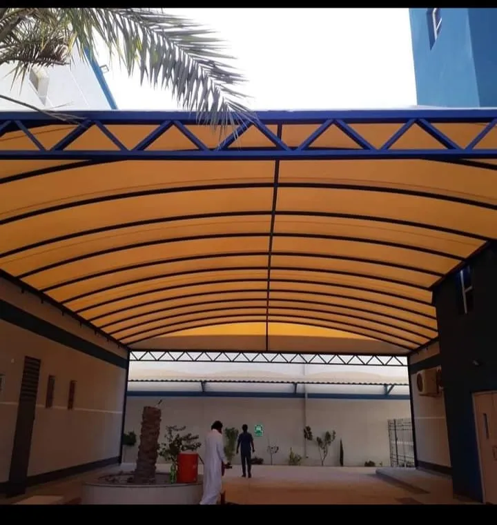 حداد مظلات في خميس مشيط