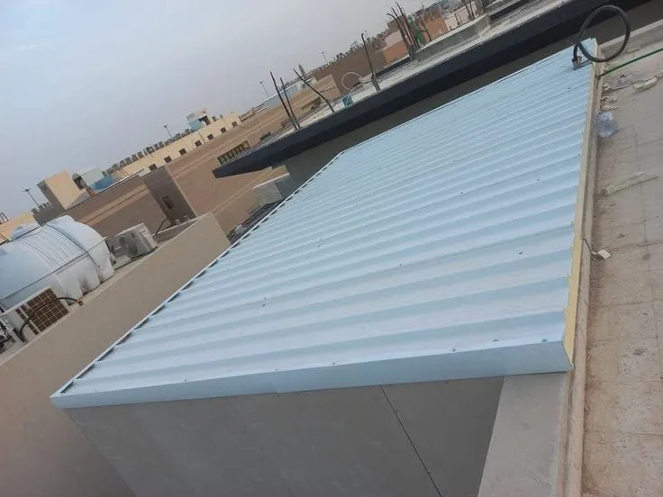 تركيب ساندوتش بانل للأسقف والملاحق في خميس مشيط