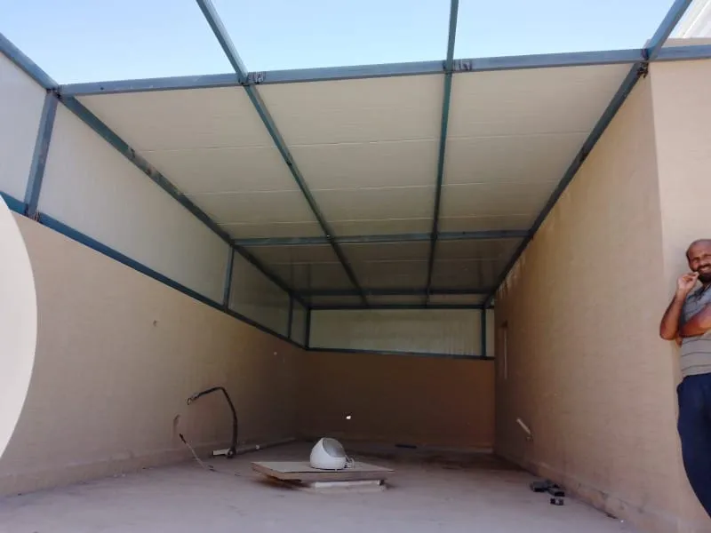 تركيب ساندوتش بانل للأسقف والملاحق في خميس مشيط