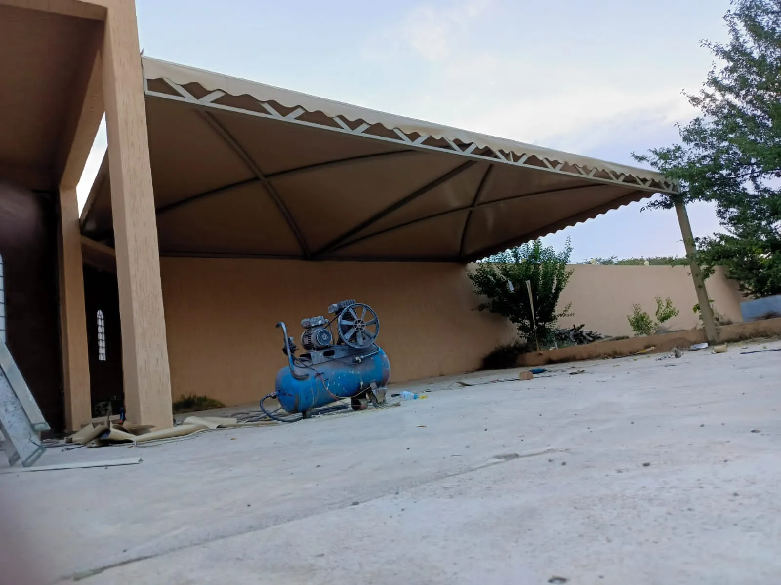 مظلات PVC و مظلات البولي إيثيلين ابها