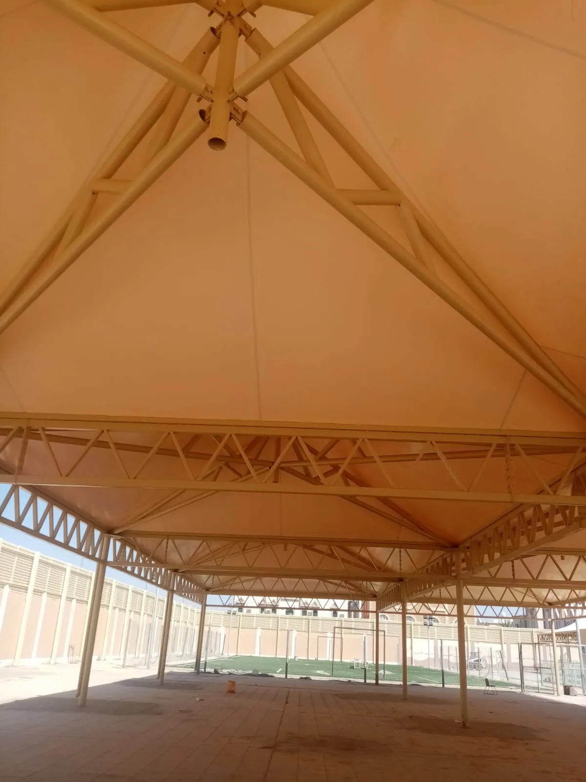 مظلات PVC و مظلات البولي إيثيلين ابها