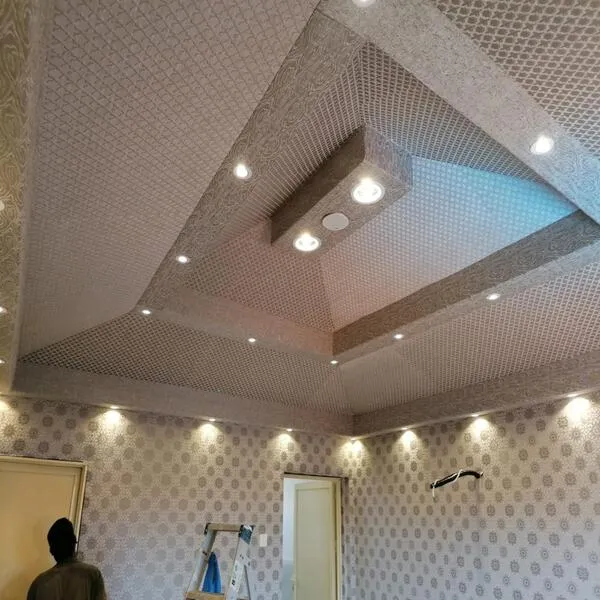 تركيب بيوت الشعر والخيام في بيشة