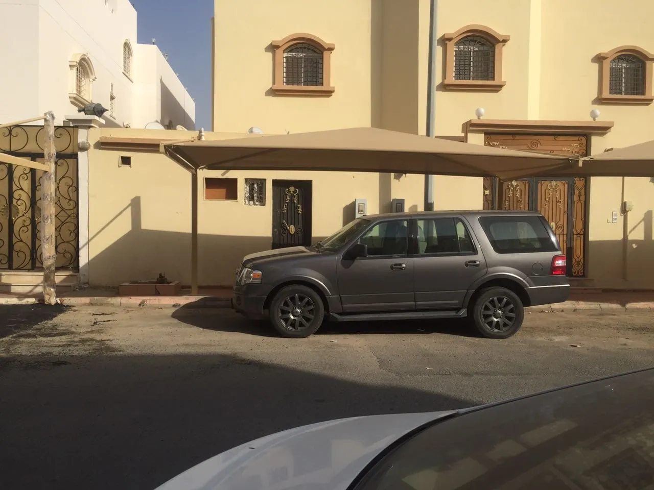 افضل انواع المظلات واسعارها في ابها