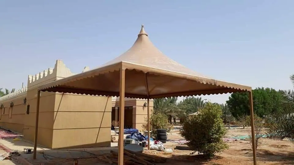 مظلات قبة هرمي تركيب في ابها