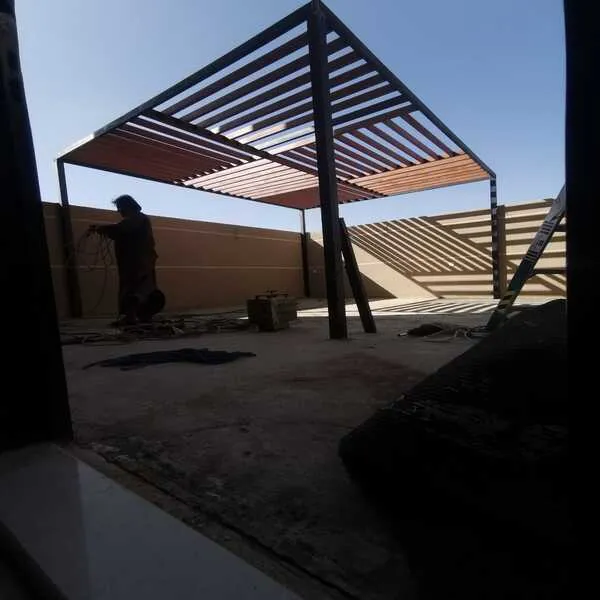 مظلات حديد للحدائق في مدينة خميس مشيط