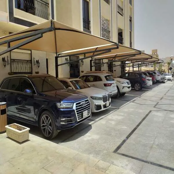 مظلة سيارة داخلية وخارجية في خميس مشيط