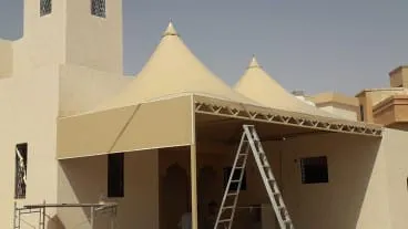 تركيب مظلات في جميع أحياء خميس مشيط